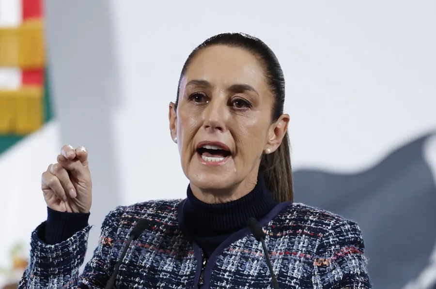 Claudia Sheinbaum niega supuesto consumo de marihuana y advierte sobre noticias falsas en redes sociales