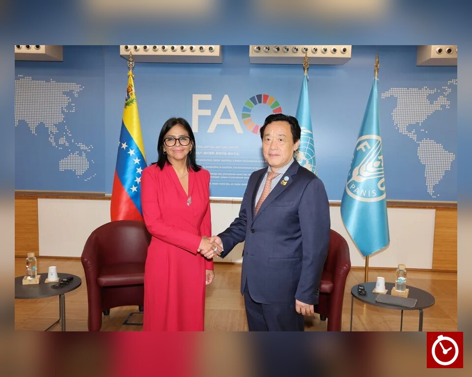 Delcy Rodríguez habla de seguridad alimentaria mundial con el director general de la FAO