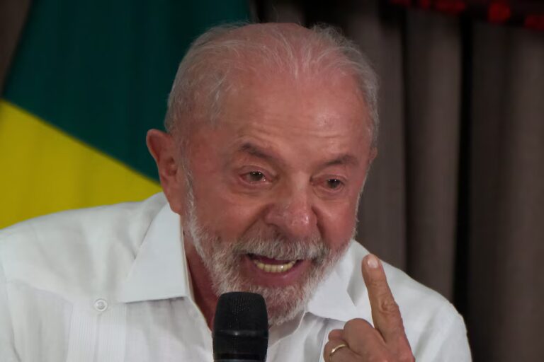 Lula busca movilizar abstencionistas para superar a Bolsonaro