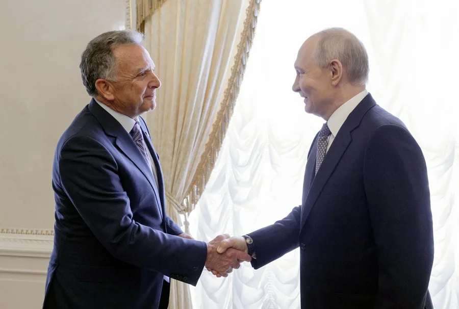 Putin propone al enviado de EE. UU. una posible cumbre con Trump y Xi en China