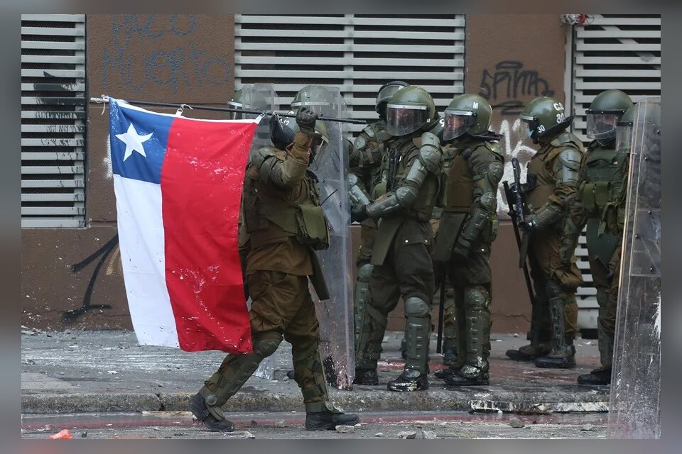 Entra en vigencia una nueva ley que reglamenta el uso de fuerza para la Policía y los militares en Chile