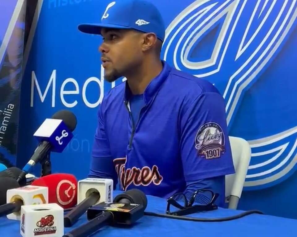 Gilbert Gómez califica como “sucio” el partido en que el Licey cometió seis errores ante las Águilas 2 | Noticias de hoy en República Dominicana Screenshot 20261025 220900 WhatsApp dum vertical v1 | Noticias de hoy en De Último Minuto