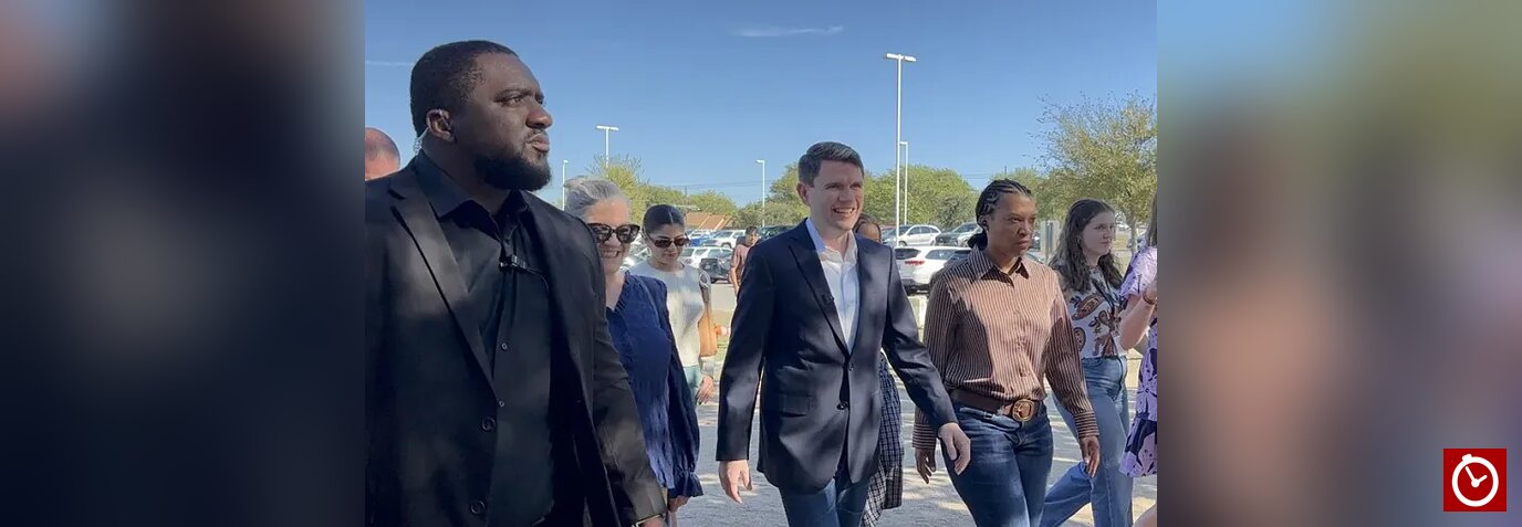 «Vamos a hacer historia», dice el candidato demócrata al Senado de EE.UU. por Texas al votar