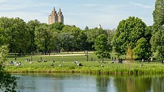 Policía de Nueva York busca a hombre acusado de agredir sexualmente a una mujer en Central Park