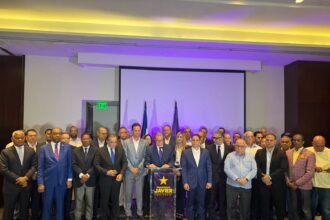 Francisco Javier califica de «revés» suspensión de consulta del PLD y propone voto manual