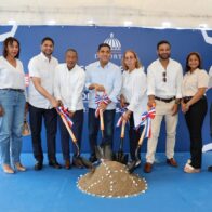 Kelvin Cruz inicia construcción de multiuso en Los Cacaos, San Cristóbal