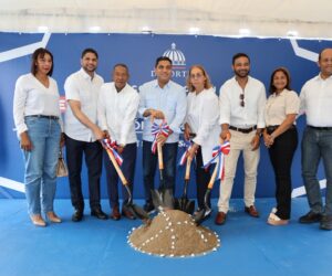 Kelvin Cruz inicia construcción de multiuso en Los Cacaos, San Cristóbal