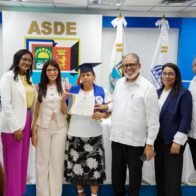 DGDC capacita a 47 residentes de Santo Domingo Este en elaboración de productos químicos