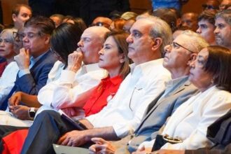 Manuel Jiménez presenta libro sobre su gestión municipal en SDE