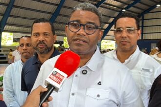PROPEEP continúa jornada de inclusión social en Las Terrenas con entrega de cuatro canchas