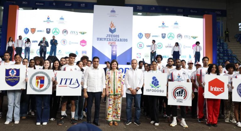Raquel Peña y Kelvin Cruz inauguran los Juegos Deportivos Universitarios 2026