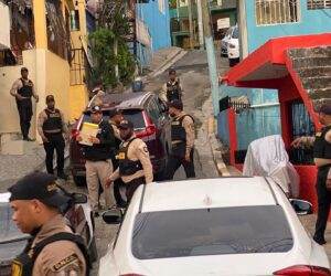 DNCD desmantela sistema de vigilancia y arresta mujer con presuntas drogas en SDN