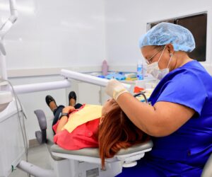 SNS destaca avances en salud bucal con más de 7.3 millones de atenciones