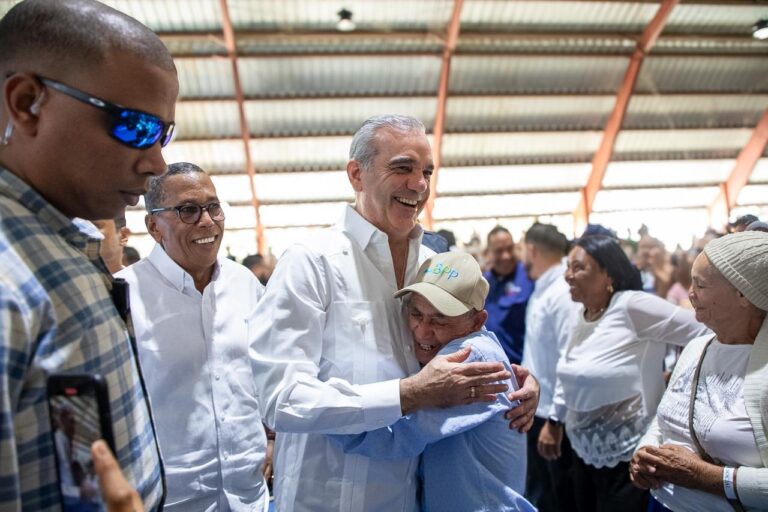 Abinader inicia programa “Fogones por Estufas” en San José de Ocoa