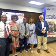 Presentan segunda edición de “Juan Luis Guerra, compromiso y poesía” en la Feria del Libro de Santo Domingo