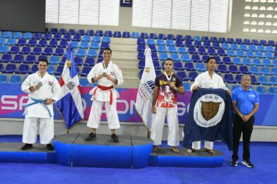 UNAPEC se corona en la kata del karate Juegos Deportivos Universitarios 2026