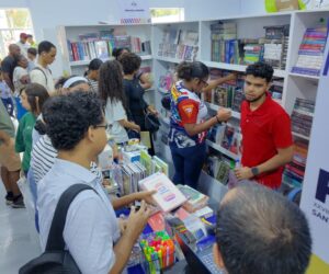 Nuevo Código Penal dominicano despierta interés entre jóvenes en la Feria del Libro