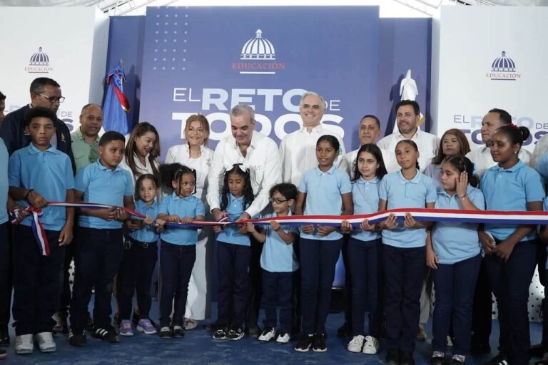 Gobierno entrega nueva escuela en El Naranjal, San José de Ocoa