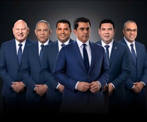 Cinco senadores se suman al proyecto presidencial de David Collado rumbo a 2028