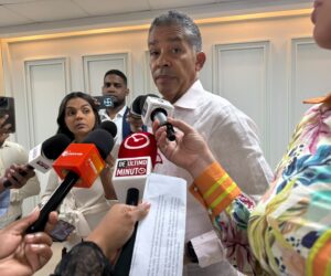 Cedeño llama a reforzar leyes de control migratorio para frenar presencia irregular de haitianos