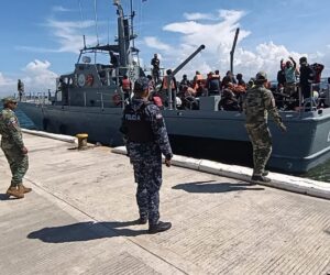 Sobrevivientes de viaje ilegal a Puerto Rico llegan a Samaná tras naufragio