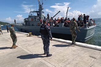 Sobrevivientes de viaje ilegal a Puerto Rico llegan a Samaná tras naufragio