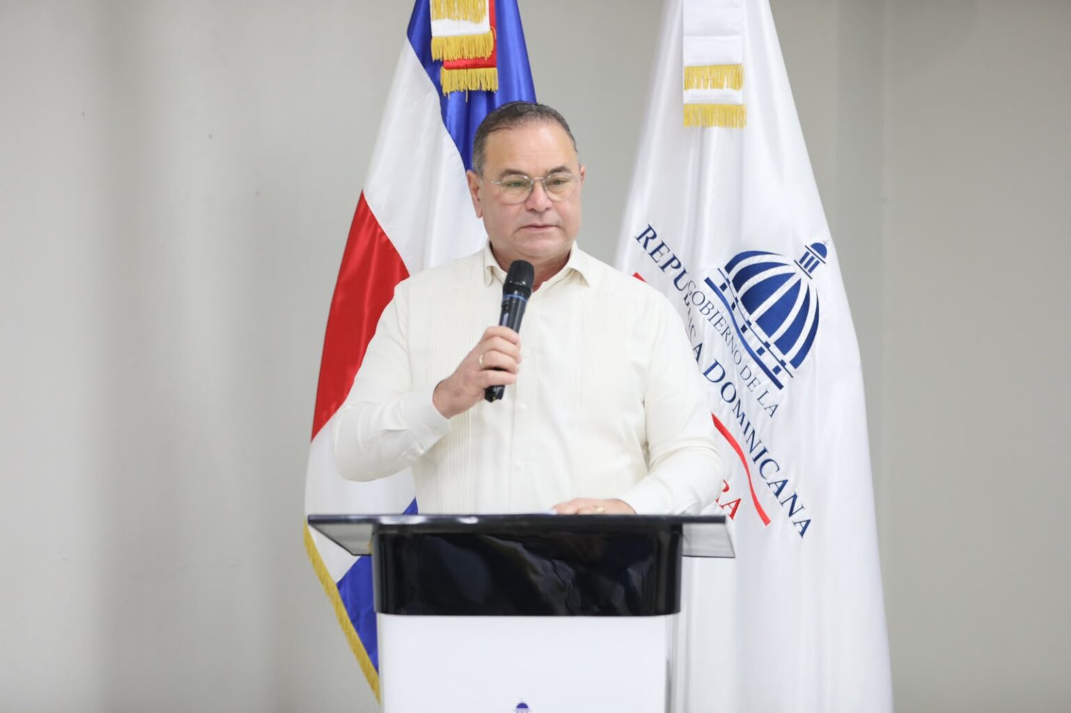 El ministro de Agricultura, Francisco Oliverio Espaillat Bencosme.