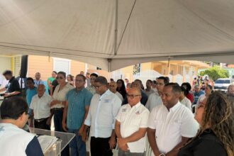 Dos familias de Sánchez reciben nuevas viviendas en una jornada cargada de emoción