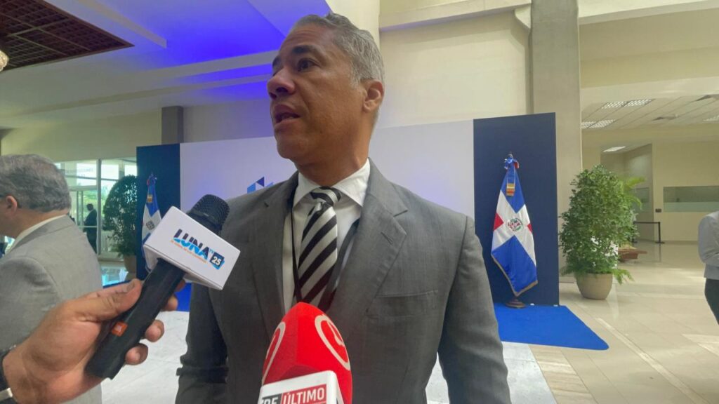 CEPAL coloca a Santiago y al Cibao en el centro del desarrollo económico de República Dominicana, afirma Andrés Cueto