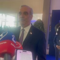 Abinader promete justicia y apoyo a familiares de Josnely Álvarez