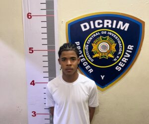 Hombre buscado por tentativa de homicidio se entrega tras asedio policial en La Vega