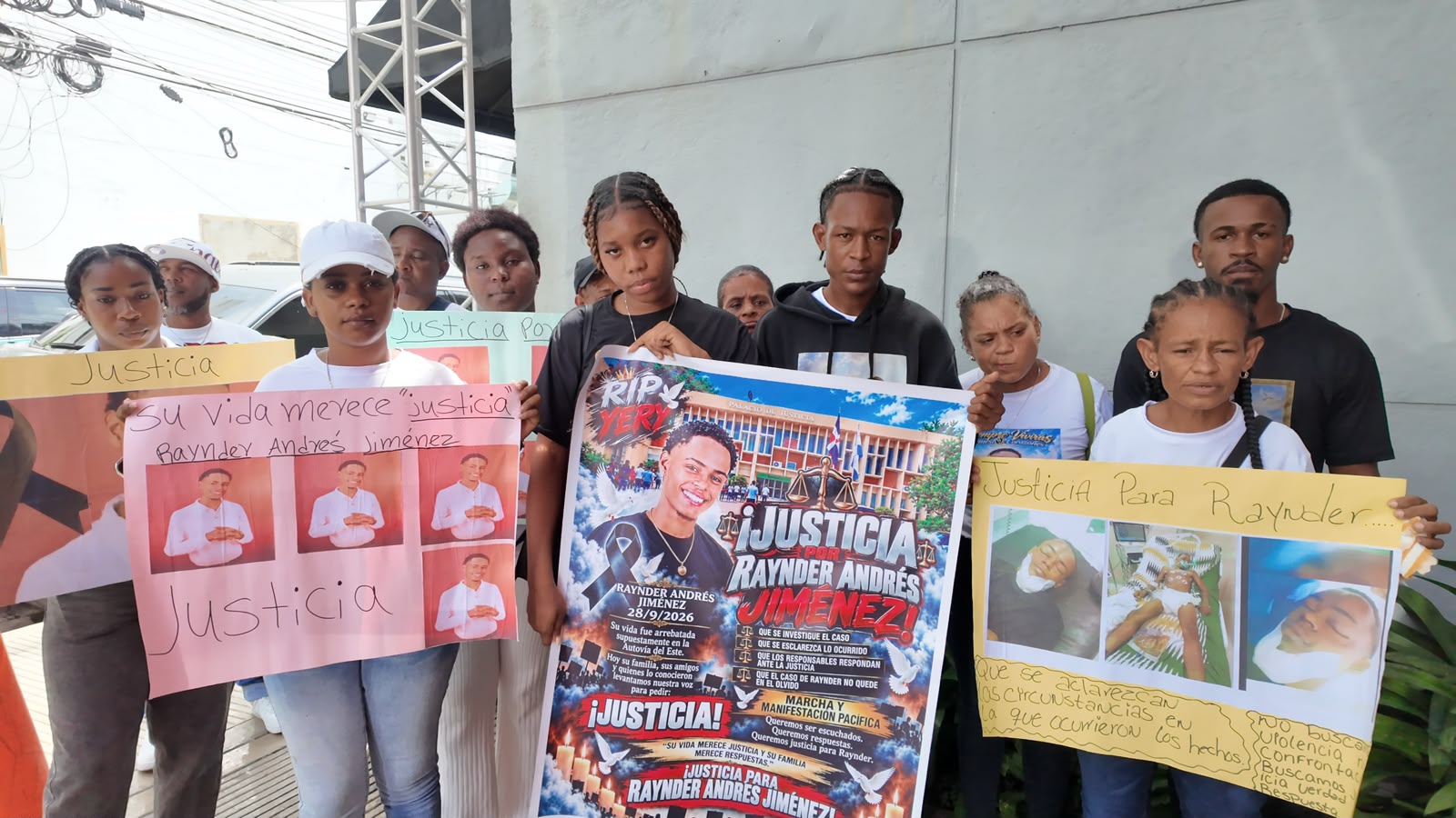 Familia de joven exige justicia tras su muerte y pide esclarecer el hecho