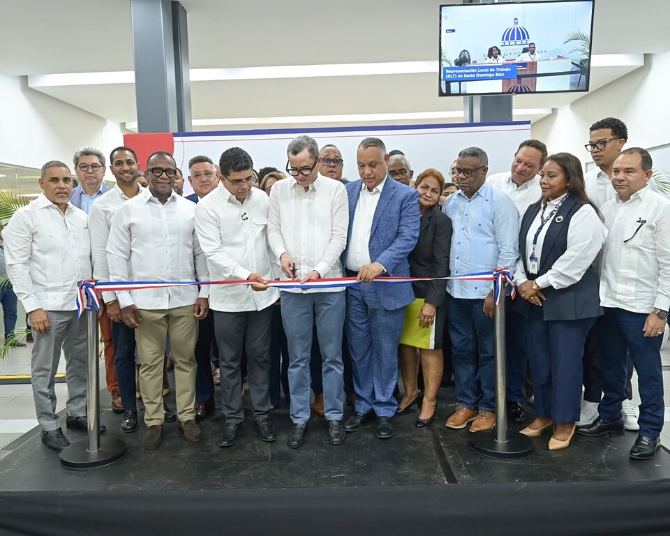 Ministerio de Trabajo inaugura nueva oficina en Santo Domingo Este para acercar servicios laborales a la ciudadanía.