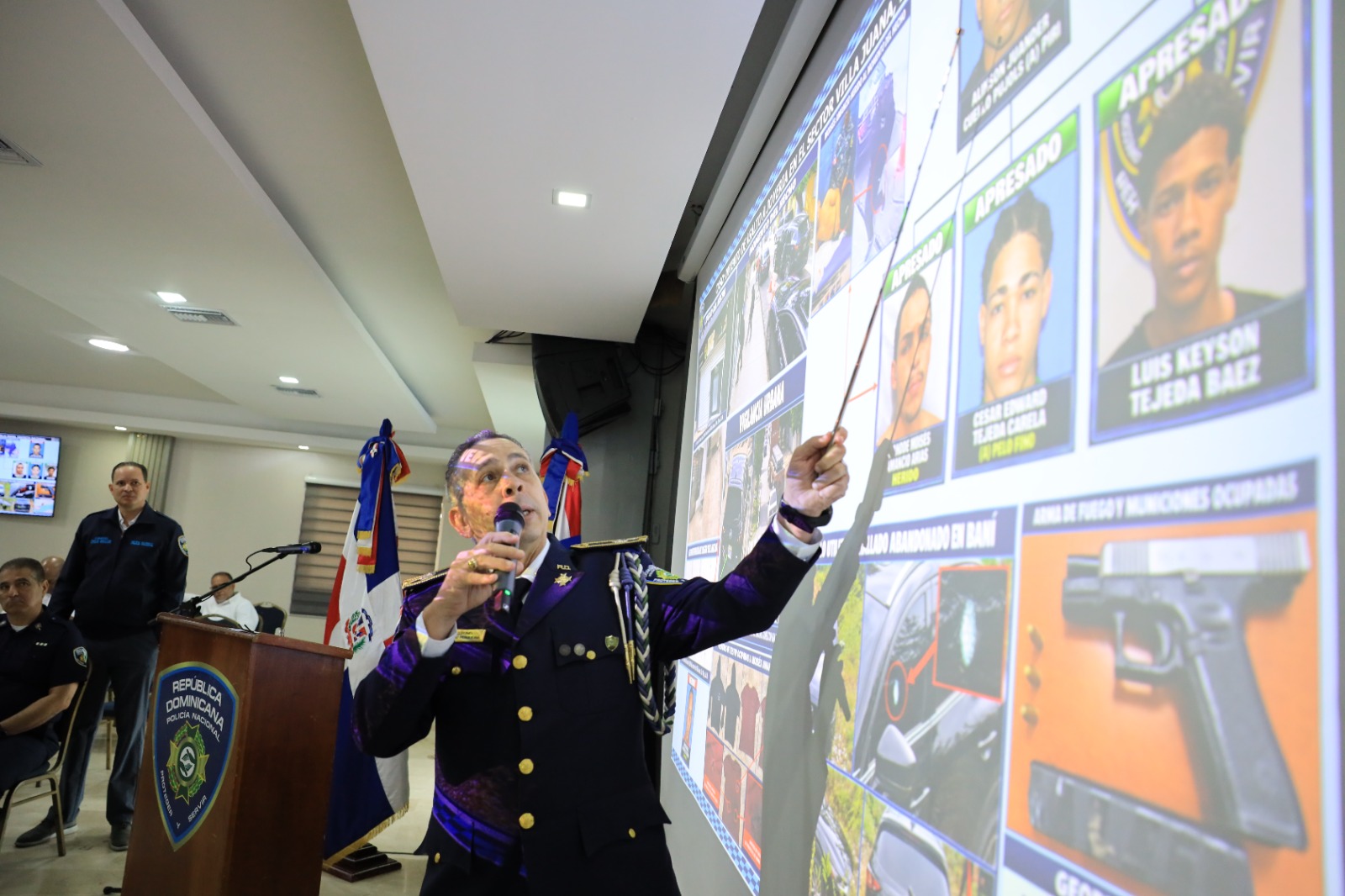 Policía tiene tres detenidos por intento de asalto a joyería en Villa Juana y busca a otro sospechoso