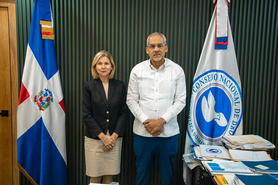 Presidente del Consejo Nacional de Drogas aborda cooperación antidrogas con representante de CICAD/OEA