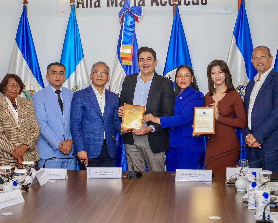 PARLACEN reconoce el talento literario dominicano con la entrega de premios del VI Concurso Rubén Darío