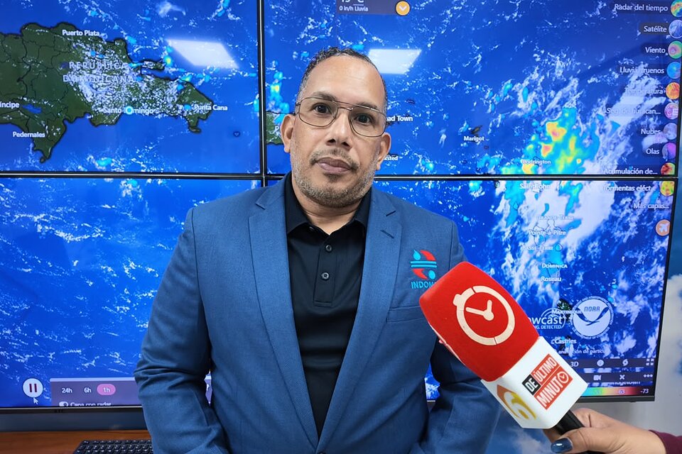 Indomet alerta por posibles inundaciones en el Gran Santo Domingo ante llegada de vaguada