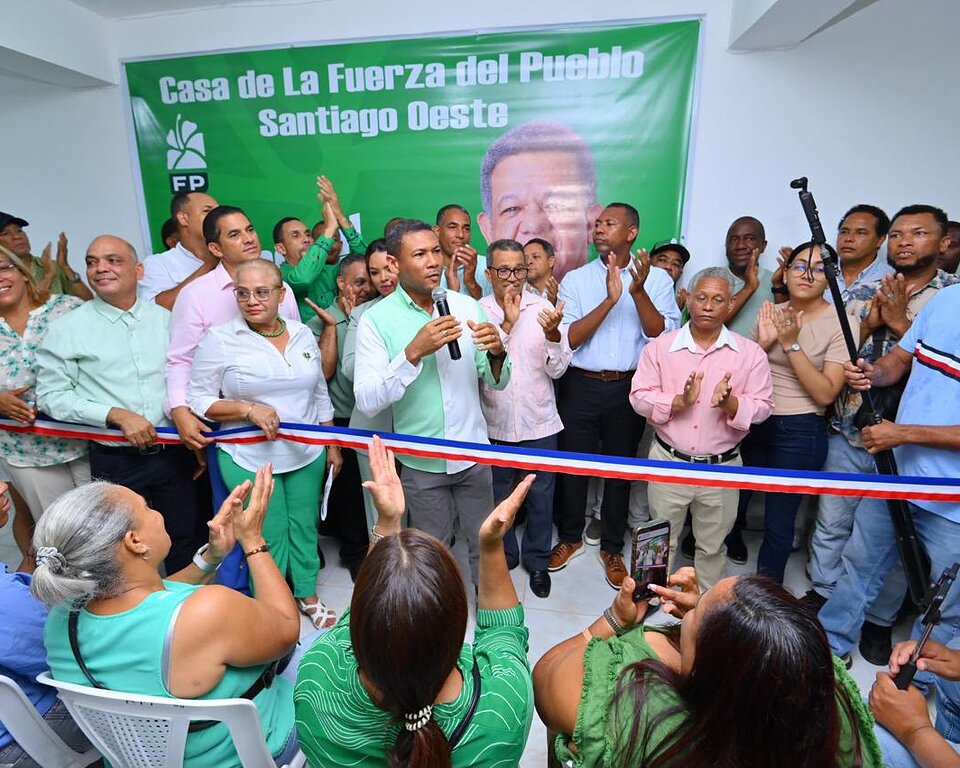 Fuerza del Pueblo fortalece su presencia en Santiago Oeste con la inauguración de un nuevo local