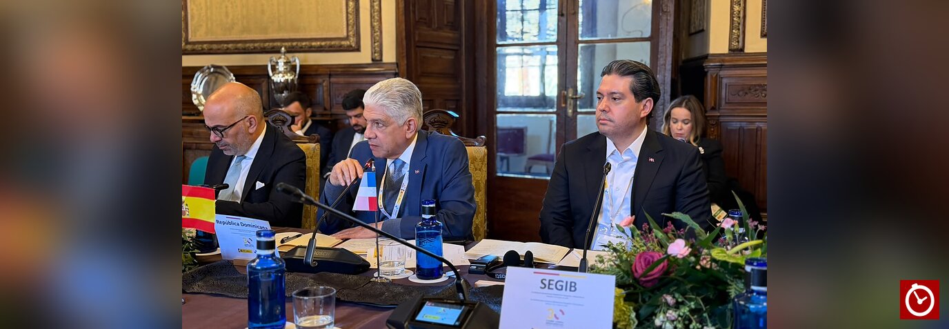Eduardo Estrella destaca inversiones en transporte durante cumbre iberoamericana