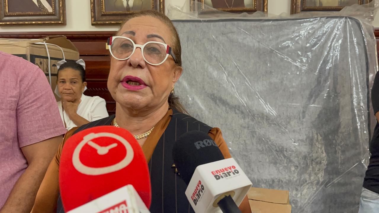 Gobernadora de Santiago condena uso innecesario de la fuerza tras incidente policial con diputada Millys Martínez