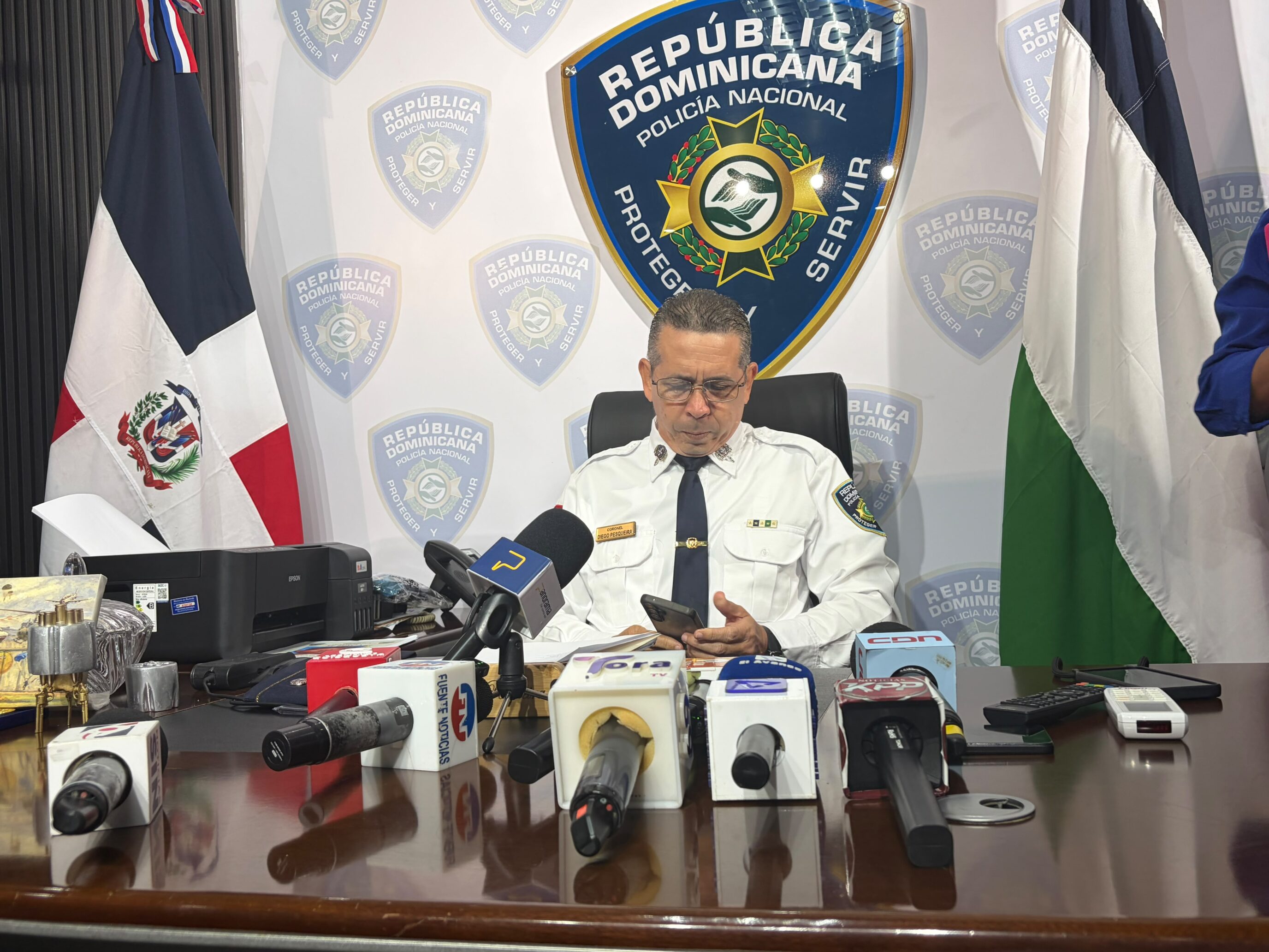 Policía investiga incidente en el que fue esposada la diputada Millys Martínez en Elías Piña