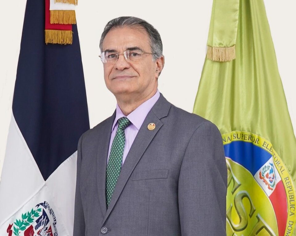 Ingresan en Clínica Abreu, presidente Tribunal Superior Electoral, será intervenido quirúrgicamente