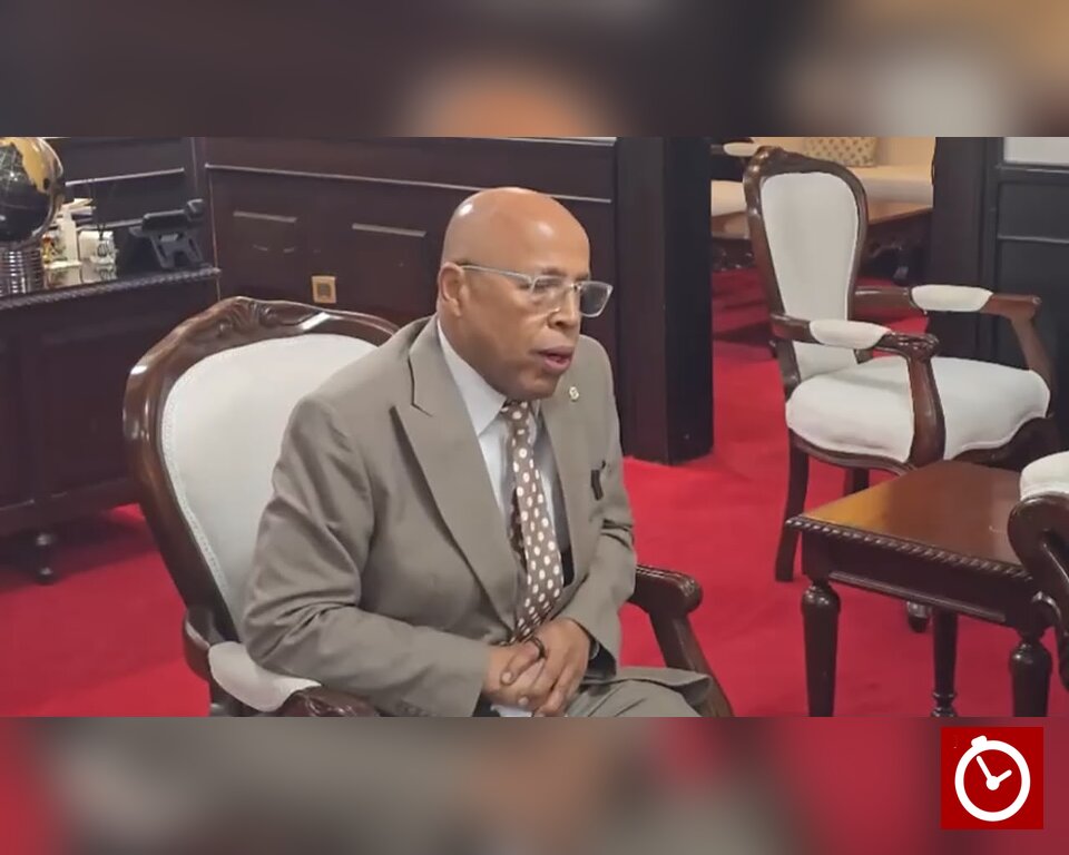 Alfredo Pacheco rechaza abandono de sesión por incidente con diputada Millys Martínez