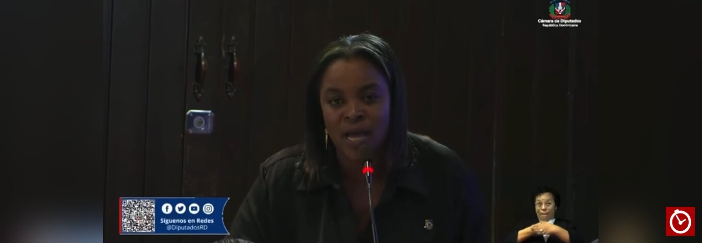Millys Martínez cuestiona silencio de Faride Raful tras denunciar abuso policial: «Su silencio duele»