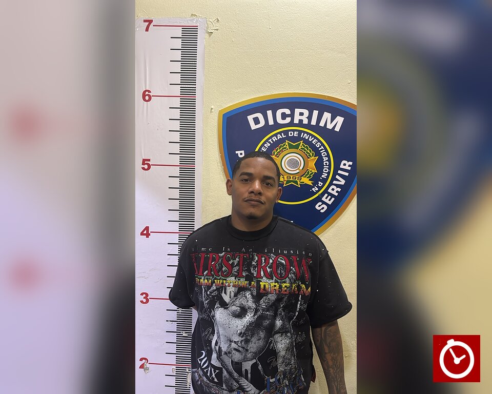 Se entregan dos hombres buscados por homicidio en La Vega