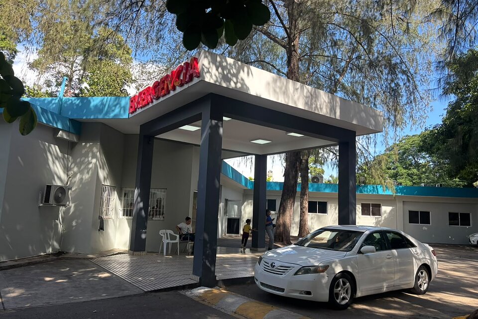 Niños, entre los más afectados por el paro médico; madres denuncian dificultades para recibir atención