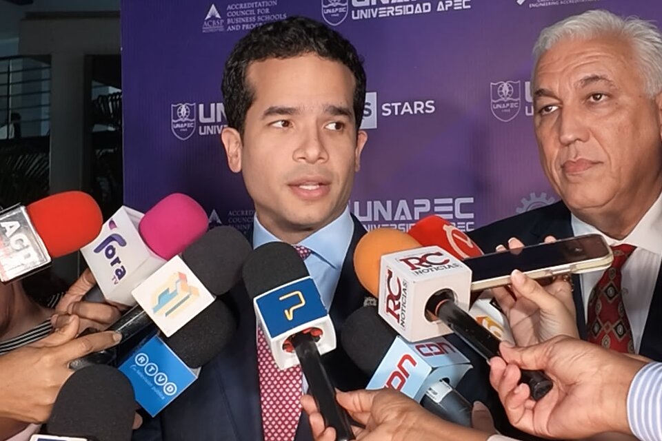 Omar Fernández afirma que el Congreso podría fiscalizar más si existiera mayor contrapeso político