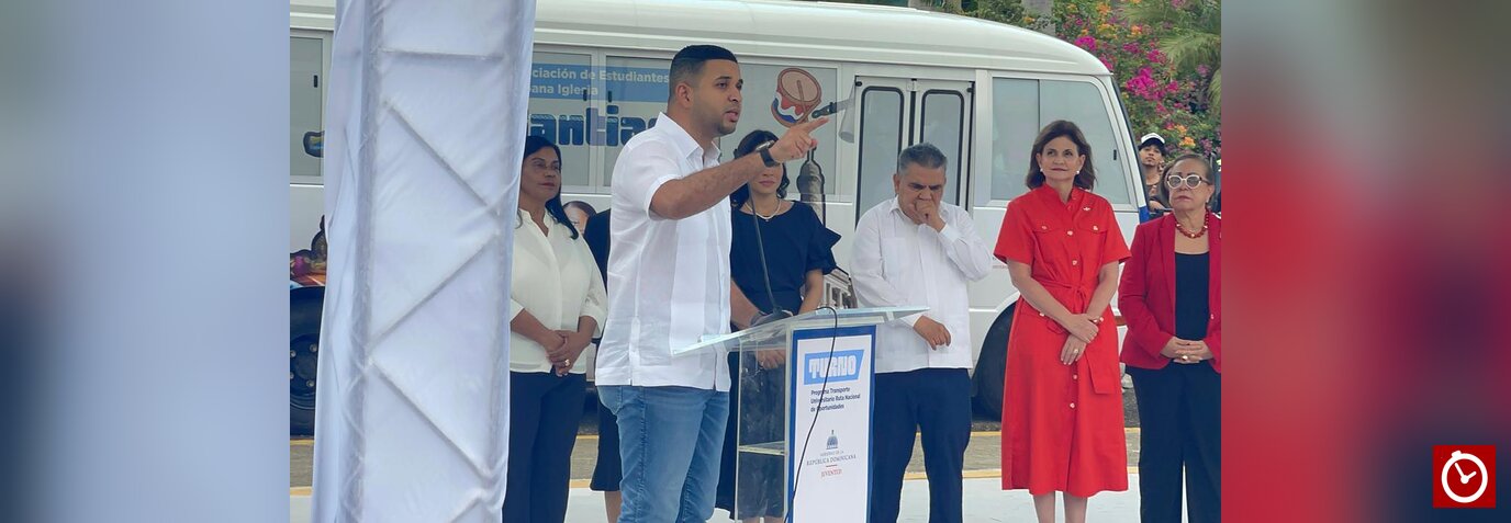 Ministro de Juventud anuncia 820 canchas móviles y programa “Una cancha para mi barrio” en Santiago