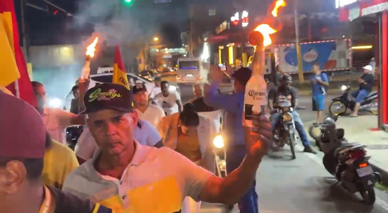 Colectivo ratifica huelga SFM para el 19 y 20 de octubre tras realizar mechonada