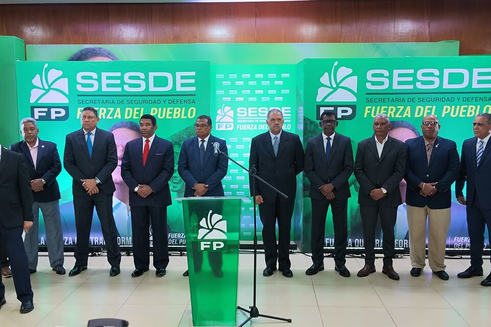 Fuerza del Pueblo exige investigar desvío de municiones dominicanas hacia bandas criminales haitianas